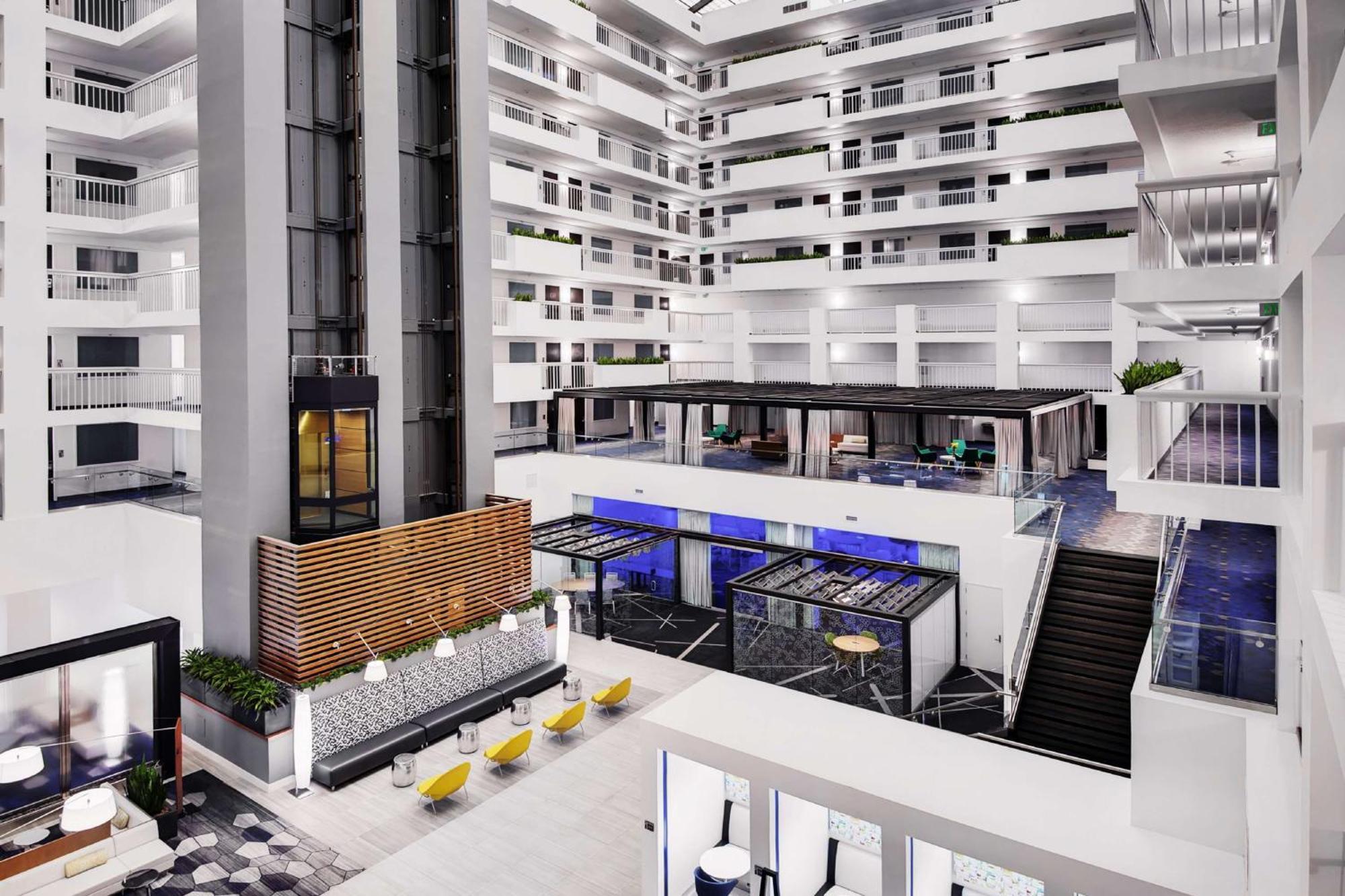 Embassy Suites By Hilton Raleigh Crabtree Exterior foto