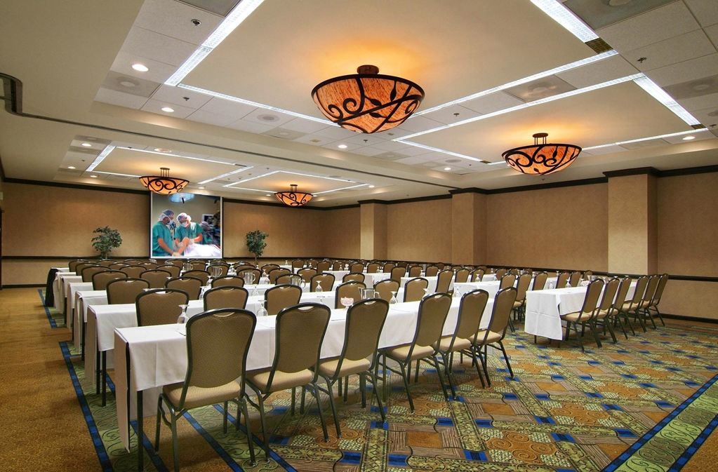 Embassy Suites By Hilton Raleigh Crabtree Facilități foto