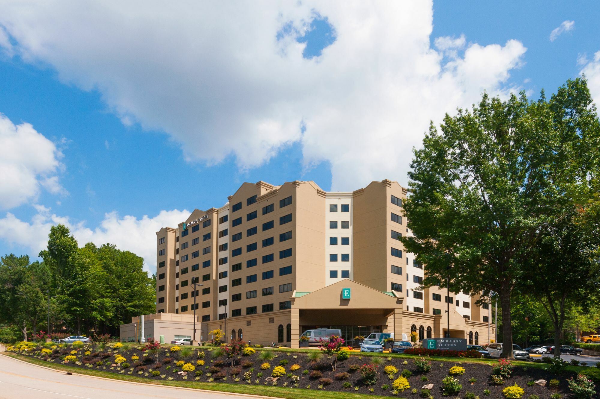Embassy Suites By Hilton Raleigh Crabtree Exterior foto